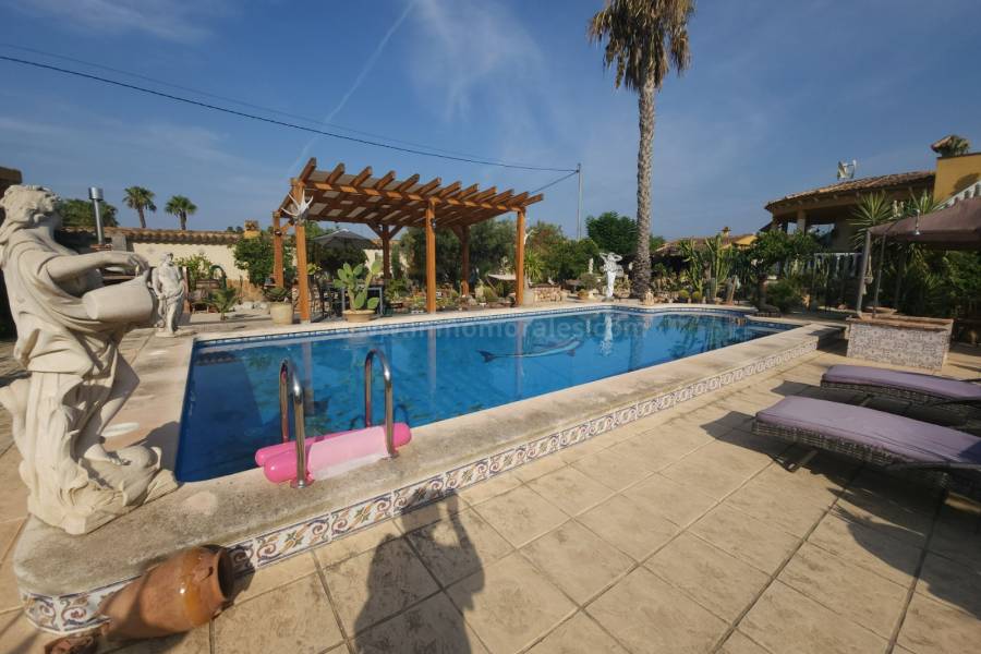 Resale - Country Villa   - Catral