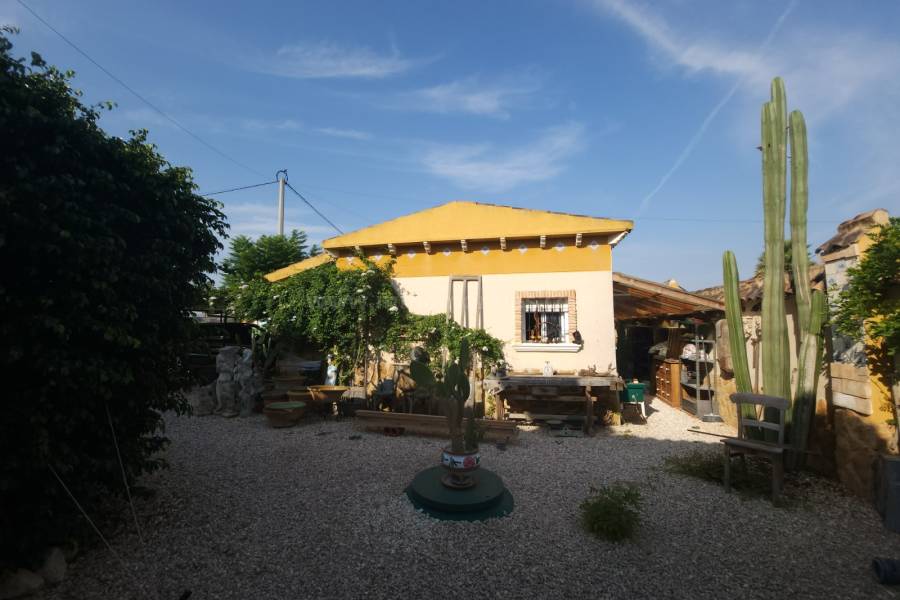 Resale - Country Villa   - Catral