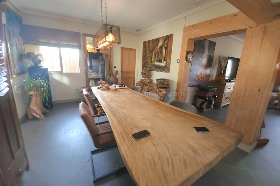 Resale - Country Villa   - Catral