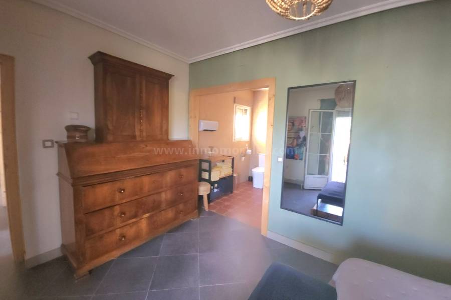 Resale - Country Villa   - Catral