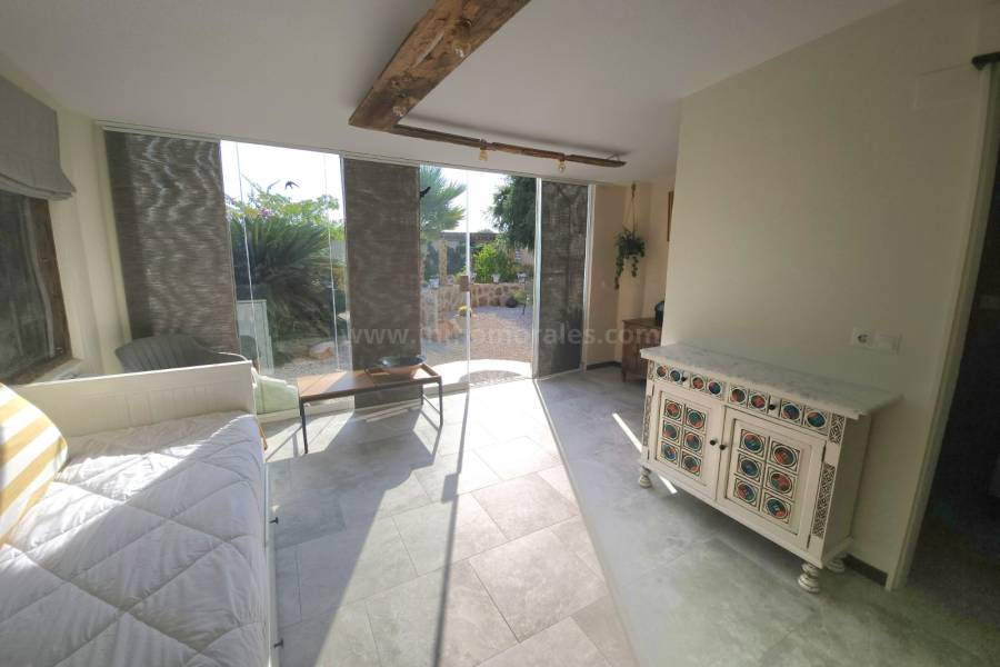 Resale - Country Villa   - Catral