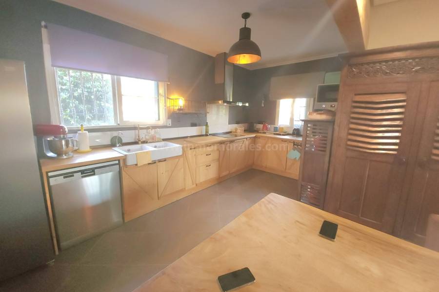 Resale - Country Villa   - Catral