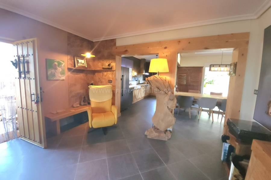 Resale - Country Villa   - Catral