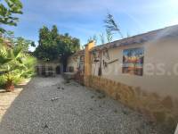 Resale - Country Villa   - Catral