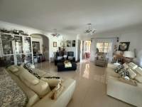 Venta - Villa con anexo - Catral