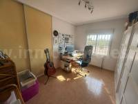 Venta - Villa con anexo - Catral