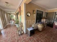 Venta - Villa con anexo - Catral