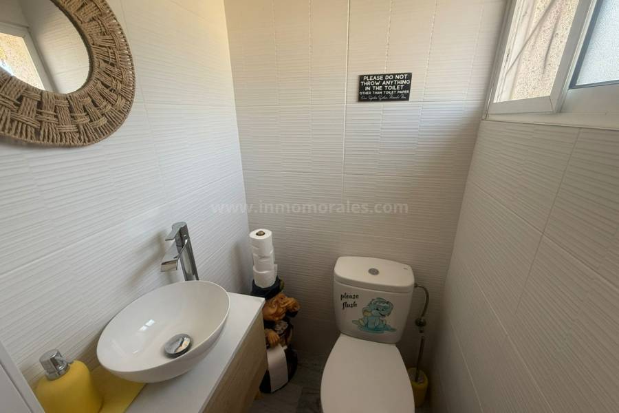 Venta - Villa con anexo - Catral