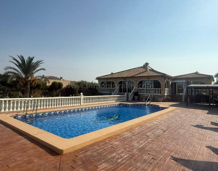 Villa met bijgebouw - Herverkoop - Catral - Catral