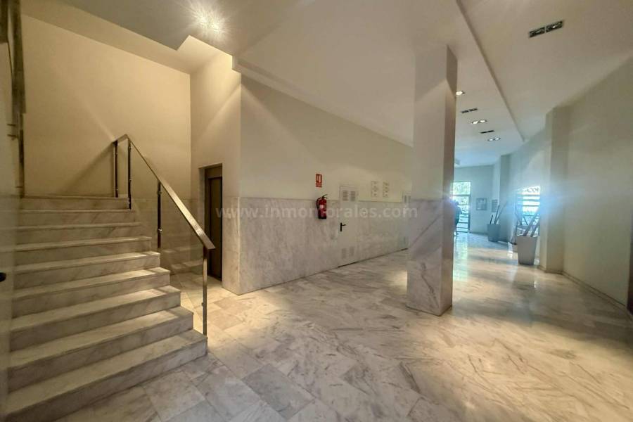 Resale - Apartment  - Almoradí