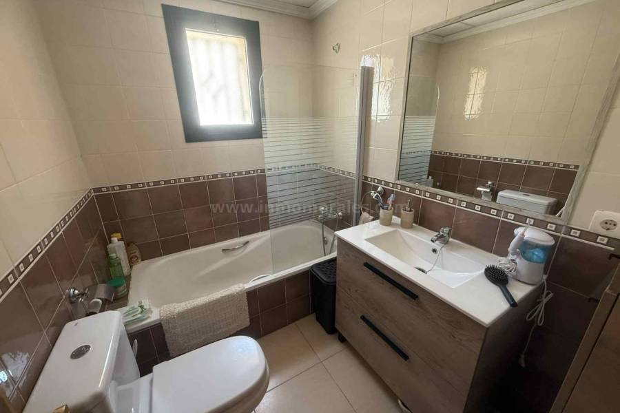 Resale - Quad - Almoradí