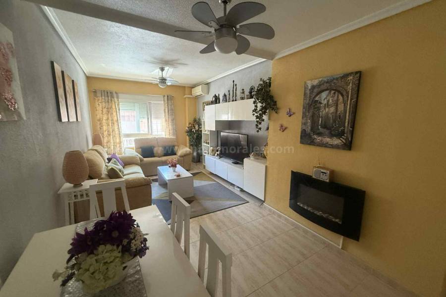 Resale - Apartment  - Almoradí