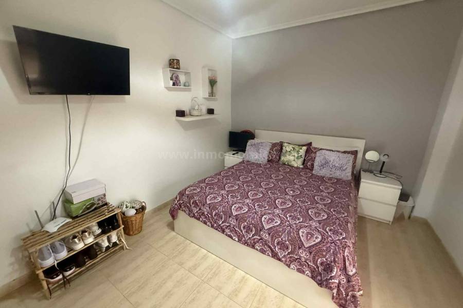 Resale - Apartment  - Almoradí