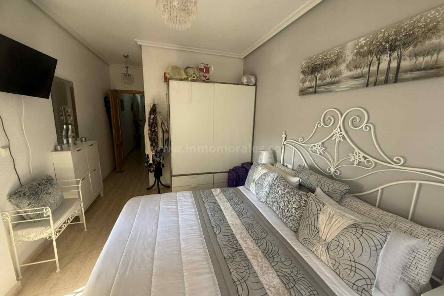 Resale - Apartment  - Almoradí