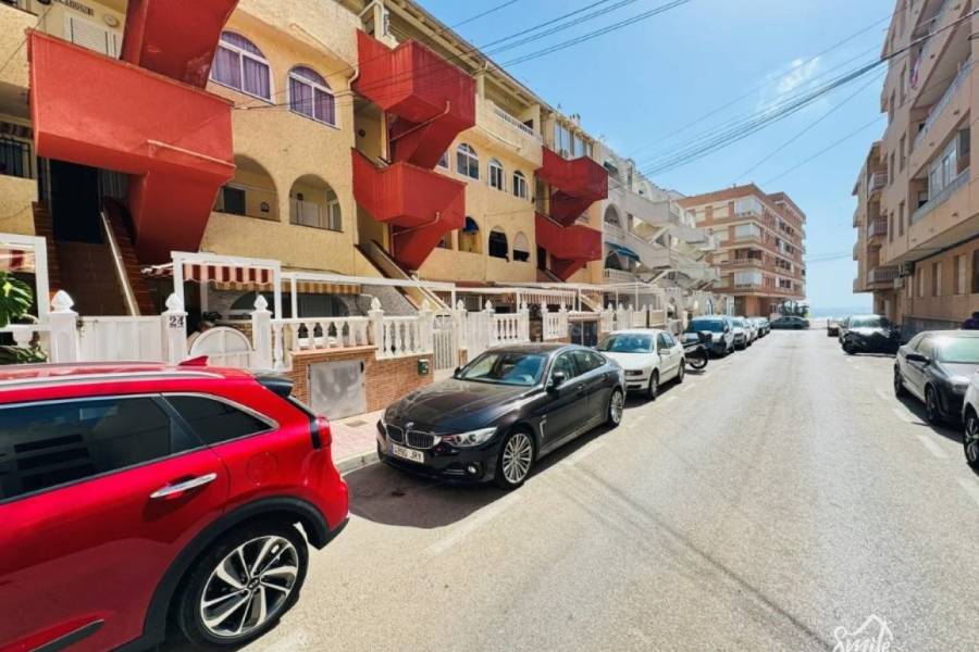 Resale - Apartment  - La Mata