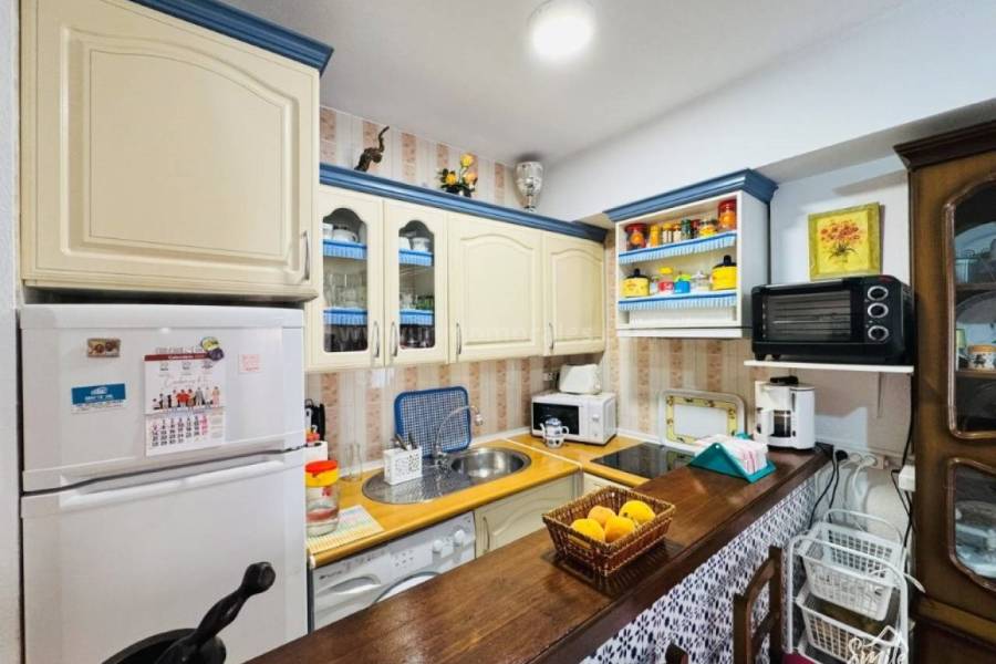 Resale - Apartment  - La Mata