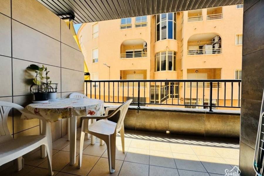 Resale - Apartment  - La Mata