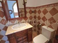 Herverkoop - Villa met bijgebouw - Catral