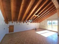 Herverkoop - Villa met bijgebouw - Catral