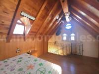 Herverkoop - Villa met bijgebouw - Catral