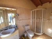 Herverkoop - Villa met bijgebouw - Catral