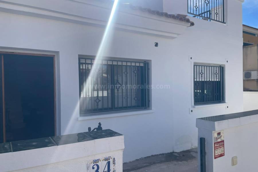 Venta - Semi adosada - Almoradí