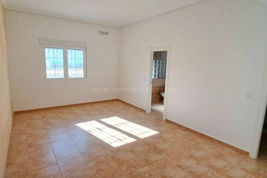 Resale - Country Villa   - Catral