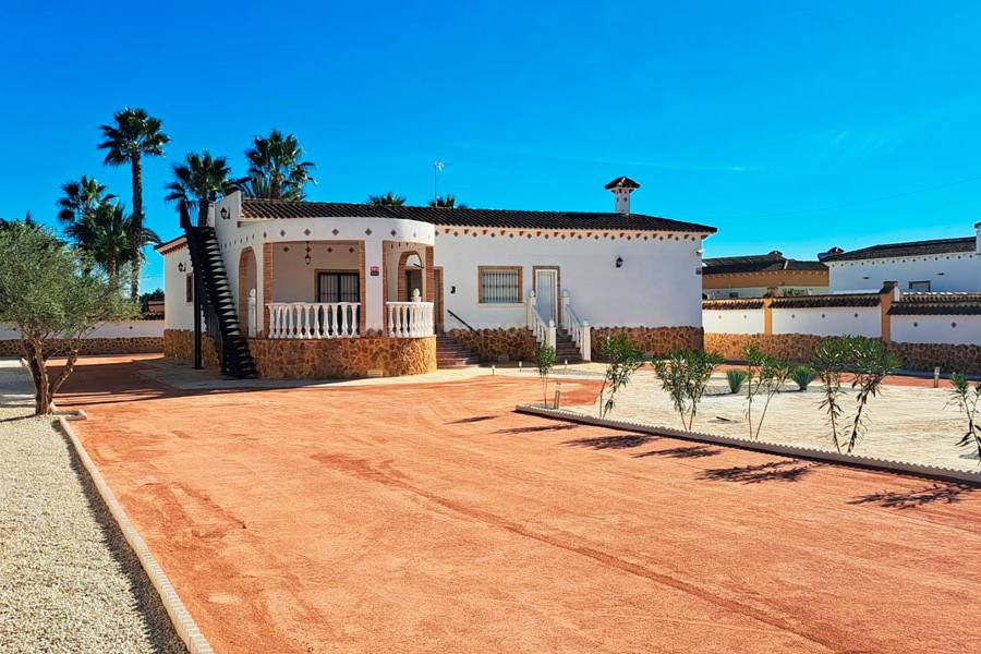 Resale - Country Villa   - Catral