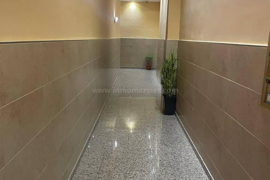 Resale - Apartment  - Torrevieja - Centro