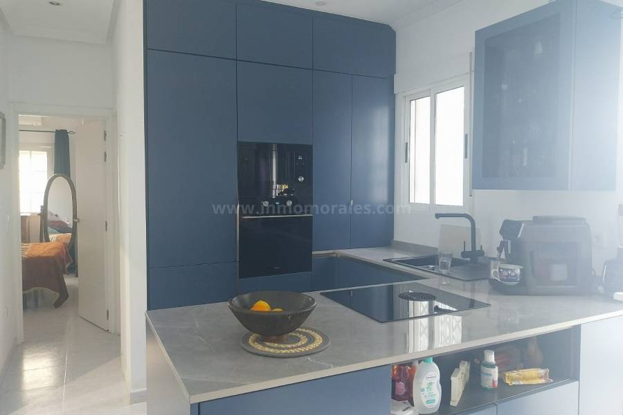 Resale - Apartment  - La Mata
