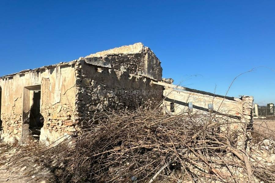 Herverkoop - Om te renoveren - Daya Vieja