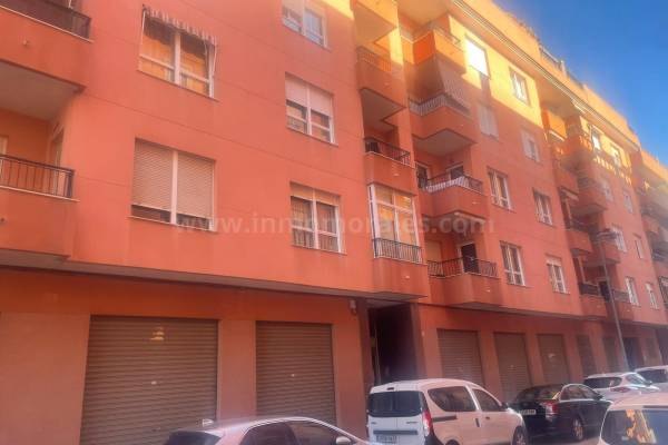 Apartment  - Resale - Almoradí - Almoradí