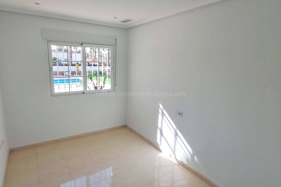 Resale - Country Villa   - Catral