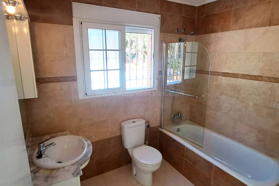 Resale - Country Villa   - Catral