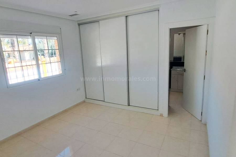 Resale - Country Villa   - Catral