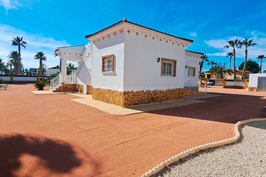 Resale - Country Villa   - Catral