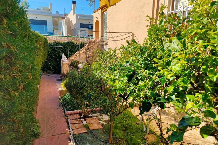 Revente - Maison Jumelée - La Mata