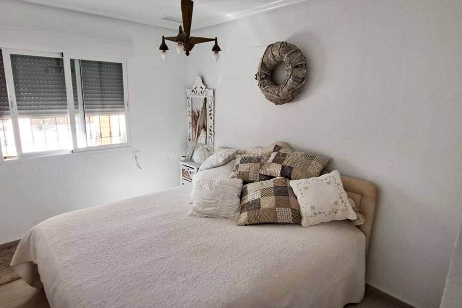 Wiederverkauf - Villa ( Finca ) - Catral