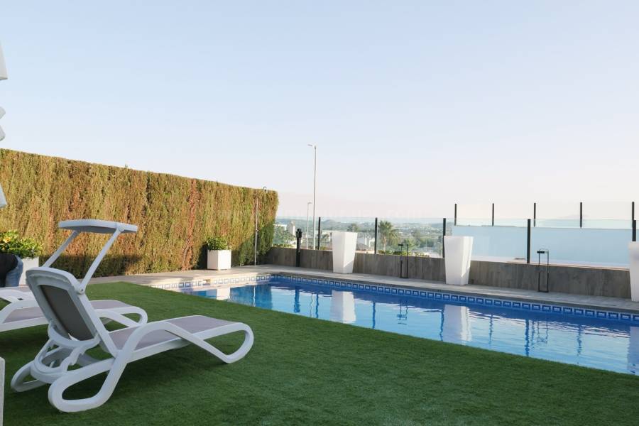 Resale - Detached House / Villa  - San Fulgencio - Urb. La Marina