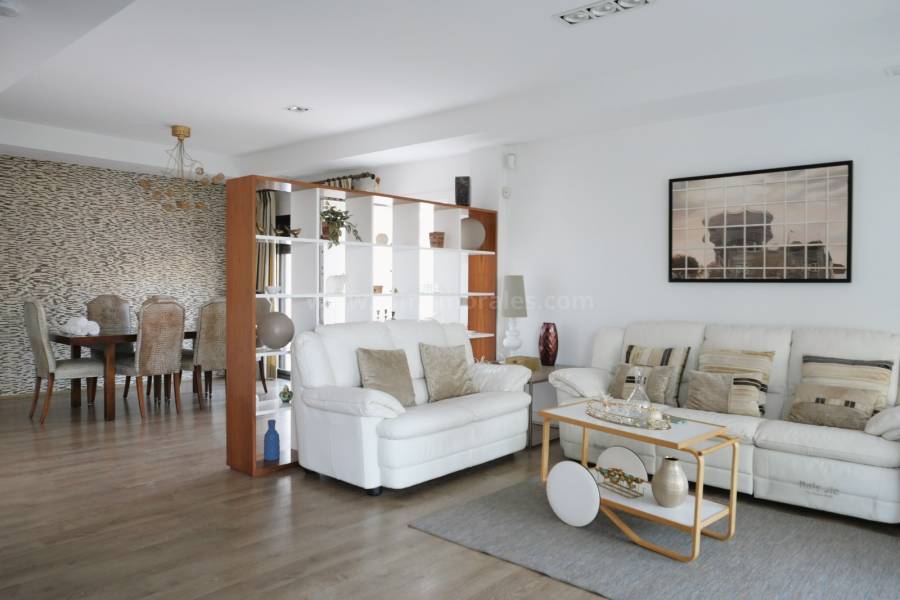 Resale - Detached House / Villa  - San Fulgencio - Urb. La Marina