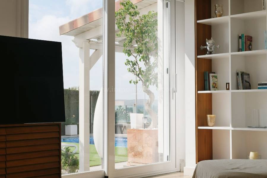 Resale - Detached House / Villa  - San Fulgencio - Urb. La Marina