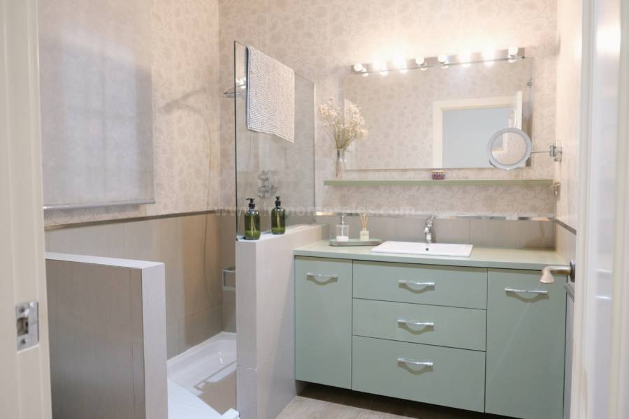 Resale - Detached House / Villa  - San Fulgencio - Urb. La Marina