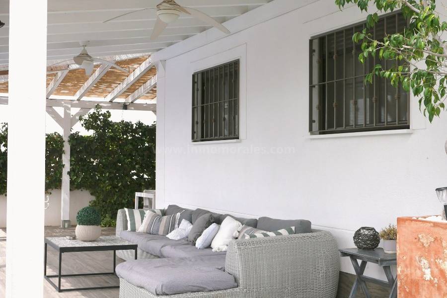 Resale - Detached House / Villa  - San Fulgencio - Urb. La Marina