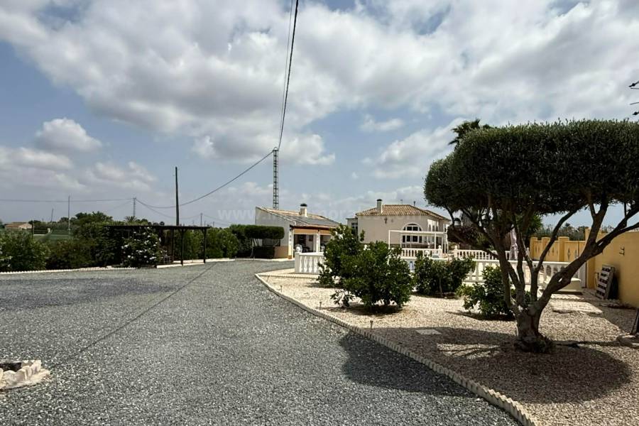 Venta - Casa de Campo - Catral