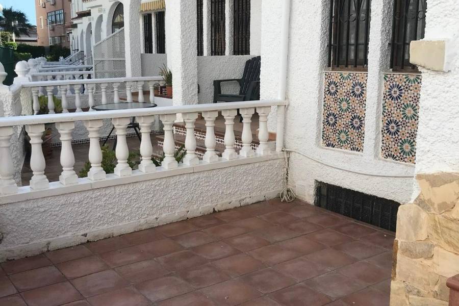 Herverkoop - Half vrijstaande woning - La Mata