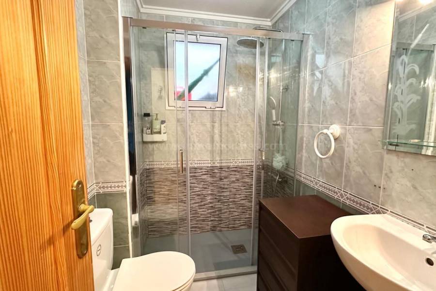 Revente - Appartement - Torrevieja - Centro