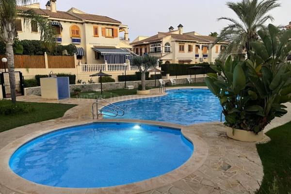Apartment  - Resale - Torrevieja - Torrevieja