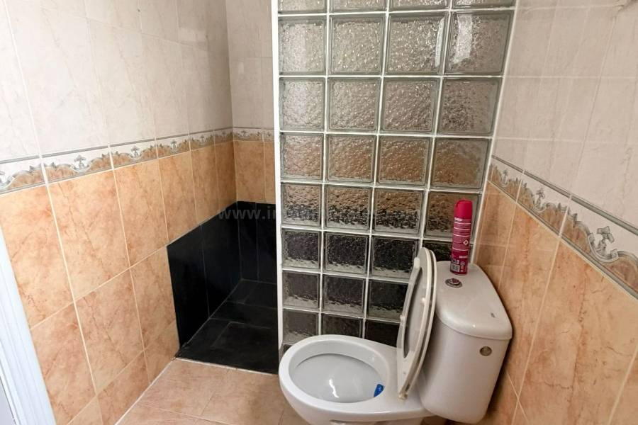 Venta - Apartamento / Piso - Torrevieja