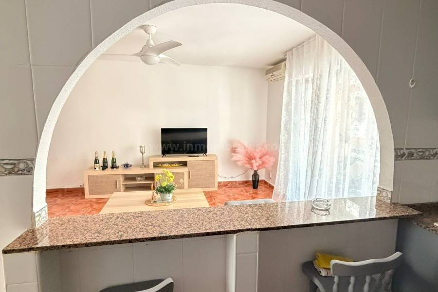 Venta - Apartamento / Piso - Torrevieja