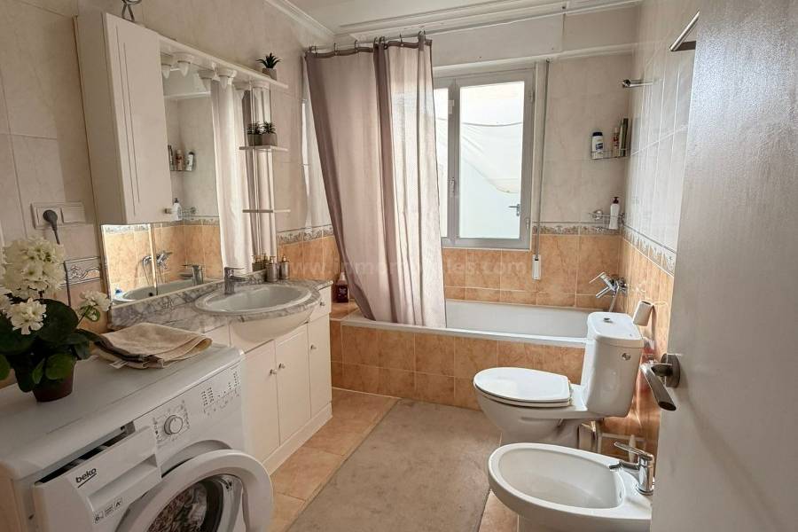 Venta - Apartamento / Piso - Torrevieja